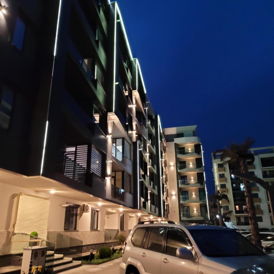 Zen Garden Apartament De Lux Nou Pe Malul Marii 康斯坦察 外观 照片